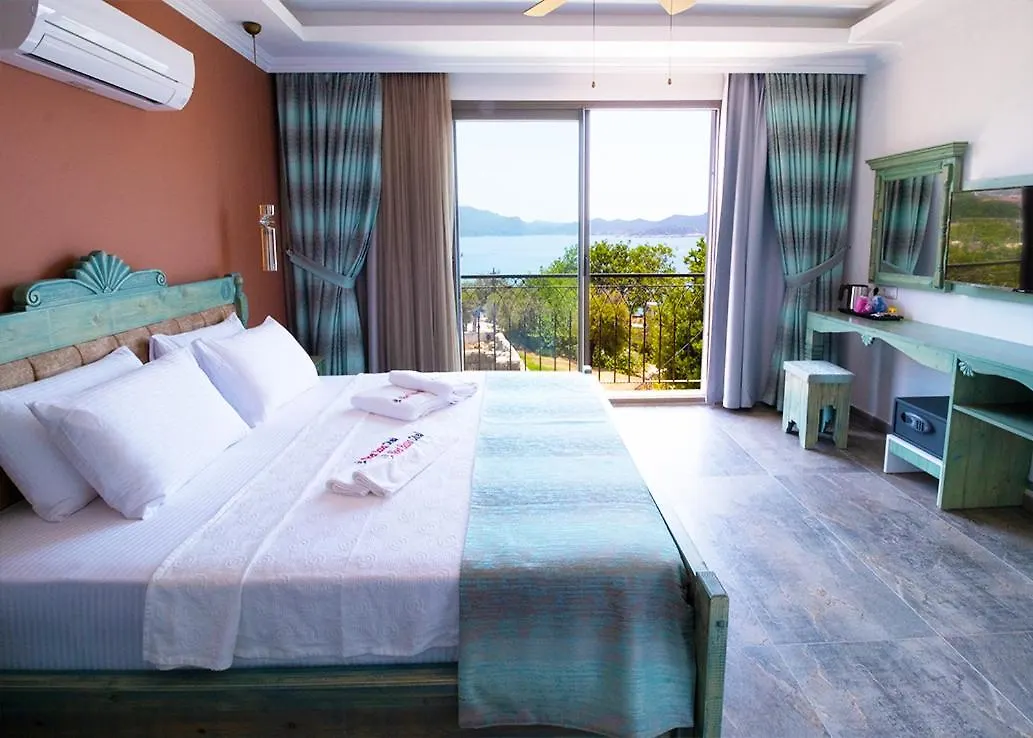 Noel Baba Hotel Kaş