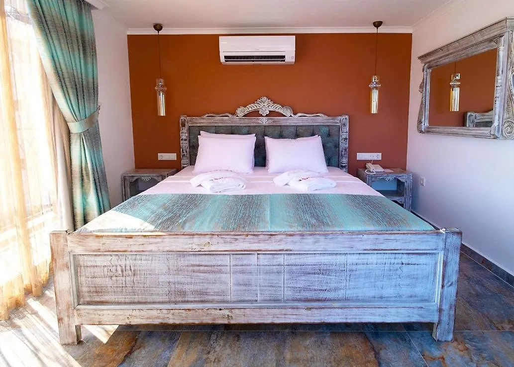 Noel Baba Hotel Kaş